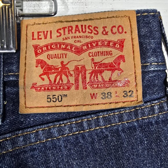 Levi's 550 Creased Straight Leg Blue Jeans Size 38X32 Denim‎ 2020 - Picture 7 of 7